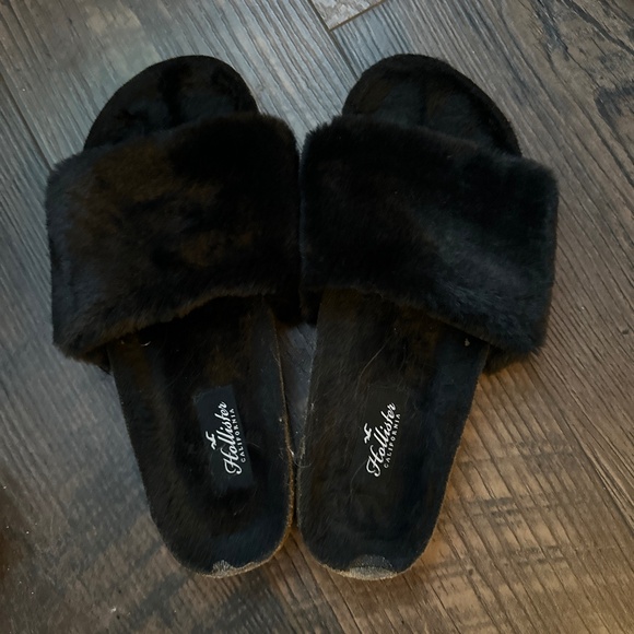 Slipper - Picture 1 of 3